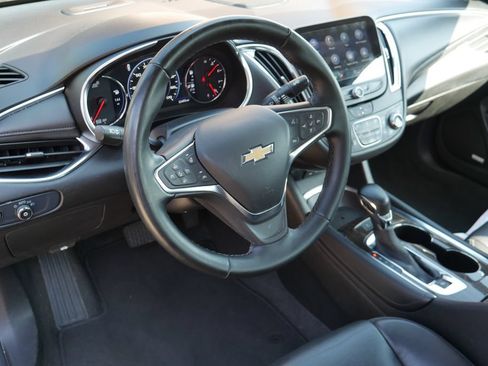 Used 2024 Chevrolet Malibu LT FWD image 30