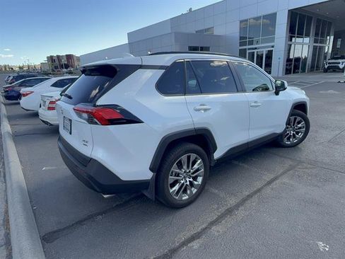 Used 2023 Toyota RAV4 XLE Premium AWD/4WD image 33