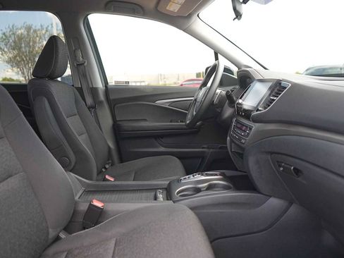 Used 2023 Honda Ridgeline Sport image 14
