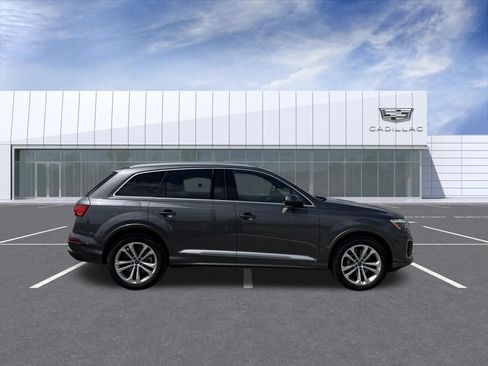Used 2025 Audi Q7 3.0T Premium Plus AWD/4WD image 2