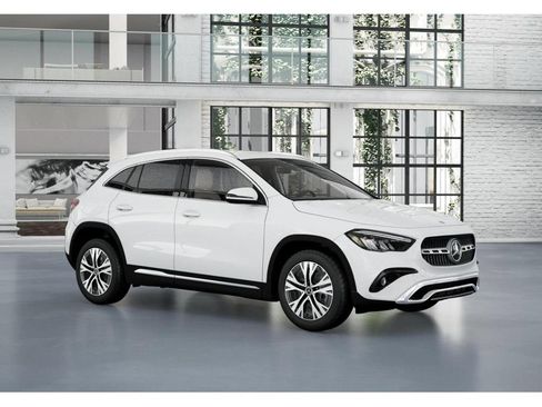 Certified 2026 Mercedes-Benz GLA 250 4MATIC image 12
