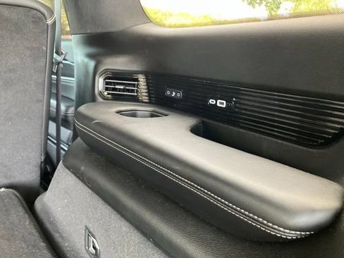 Used 2023 Jeep Grand Wagoneer Series II AWD/4WD image 23