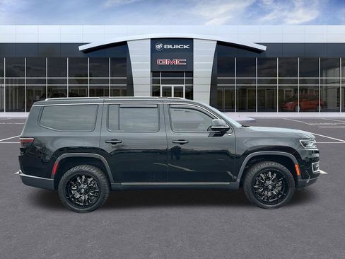 Used 2022 Jeep Wagoneer Series III w/ Premium Group I image 6