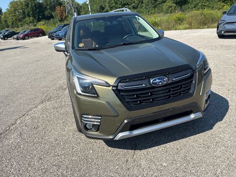 Certified 2023 Subaru Forester Touring AWD/4WD image 8