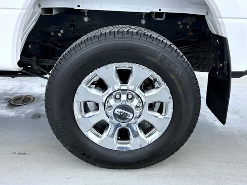 Used 2018 Ford F350 Lariat w/ Chrome Package image 22