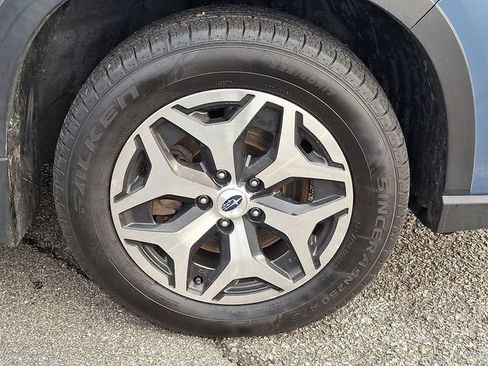 Used 2023 Subaru Forester Premium image 8