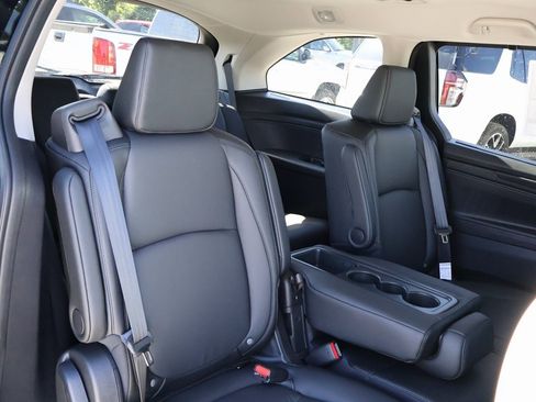 New 2026 Honda Odyssey EX-L image 8