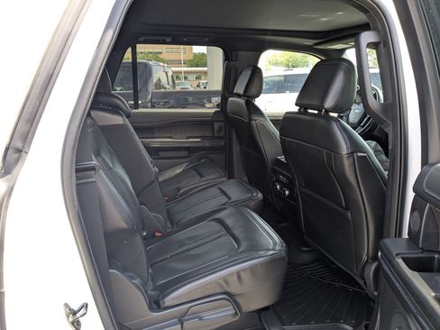 Used 2021 Ford Expedition Max Limited AWD/4WD image 32