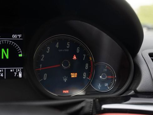 Used 2009 Maserati GranTurismo S RWD image 49