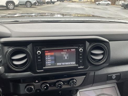 Used 2016 Toyota Tacoma SR w/ SR Convenience Package image 15