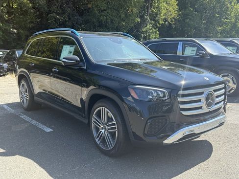 New 2026 Mercedes-Benz GLS 450 4MATIC image 1