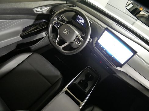 Used 2024 Volkswagen ID.4 Pro S image 9