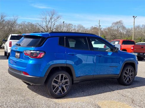 New 2026 Jeep Compass Latitude AWD/4WD image 13