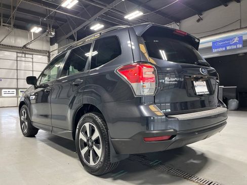 Used 2018 Subaru Forester 2.5i Limited AWD/4WD image 5