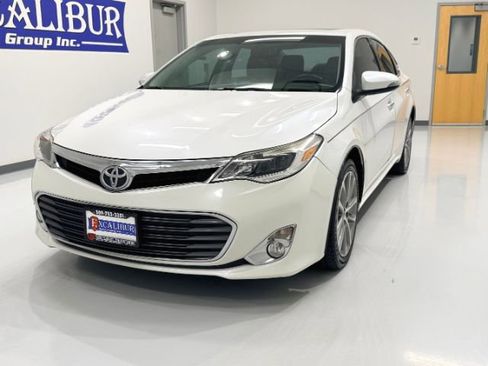 Used 2015 Toyota Avalon XLE Touring image 4