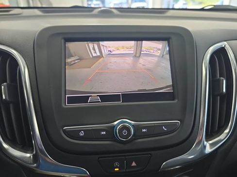 Certified 2022 Chevrolet Equinox LT AWD/4WD image 16