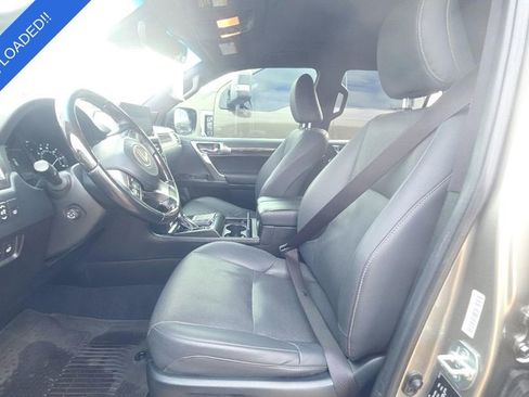 Used 2022 Lexus GX 460 Premium image 5