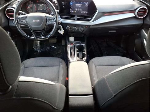 Used 2024 Chevrolet Trax RS w/ Driver Confidence Package FWD image 9