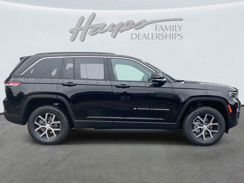 New 2025 Jeep Grand Cherokee Limited image 3