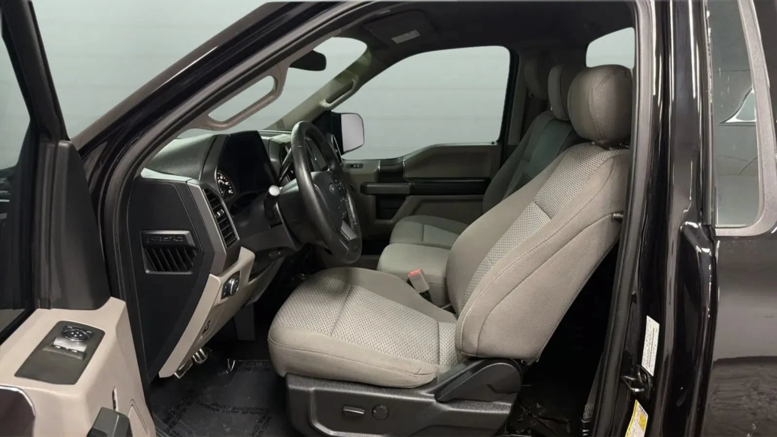 Used 2019 Ford F150 XLT w/ Equipment Group 301A Mid RWD image 19