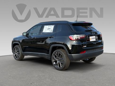 New 2026 Jeep Compass Limited image 20