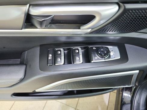 Used 2020 Kia Telluride S FWD image 19