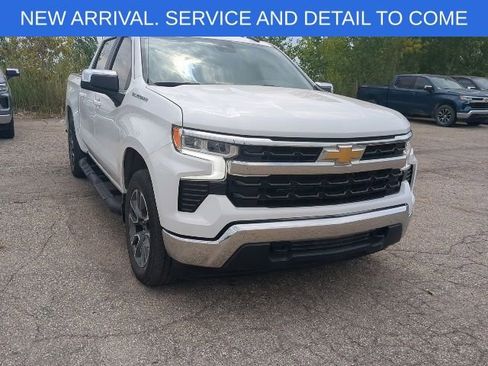 Used 2023 Chevrolet Silverado 1500 LT AWD/4WD image 8