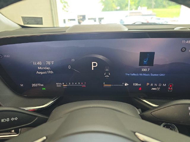 Certified 2025 Buick Envision Preferred AWD/4WD image 17