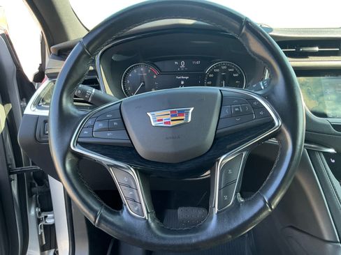 Used 2020 Cadillac XT5 Premium Luxury w/ LPO, Floor Liner Package FWD image 12