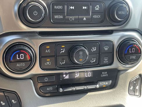 Used 2019 Chevrolet Tahoe LT RWD image 23