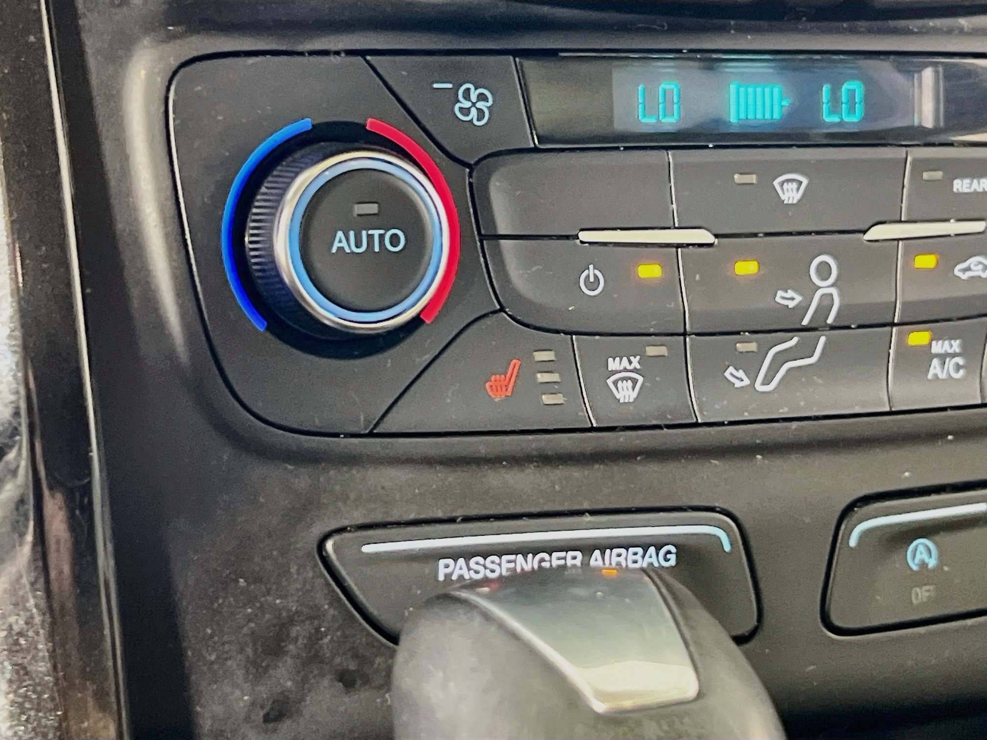 Used 2017 Ford Escape Titanium FWD image 20