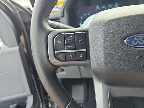 Used 2025 Ford F150 XLT w/ Equipment Group 301A Standard AWD/4WD image 17