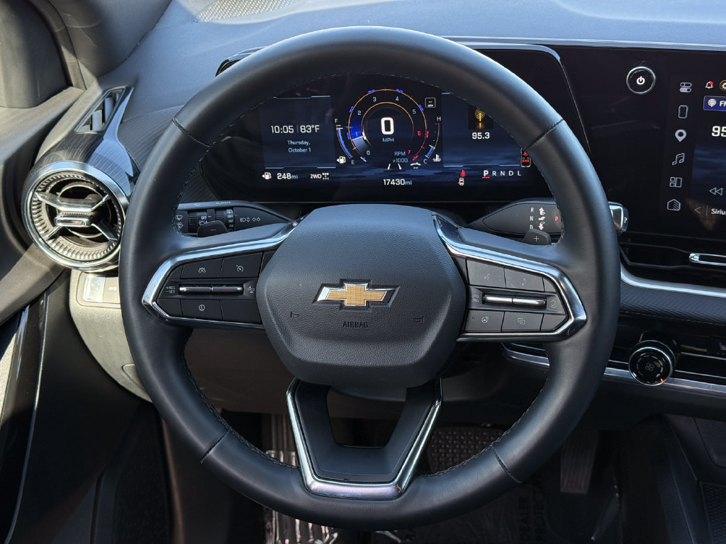 Used 2026 Chevrolet Equinox LT AWD/4WD image 22