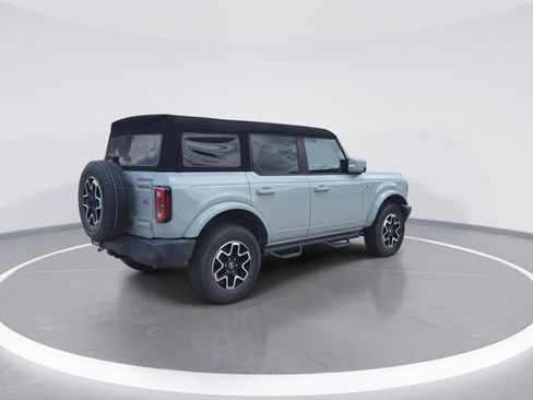 Used 2023 Ford Bronco Outer Banks AWD/4WD image 8