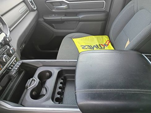Used 2023 RAM 1500 Big Horn AWD/4WD image 30