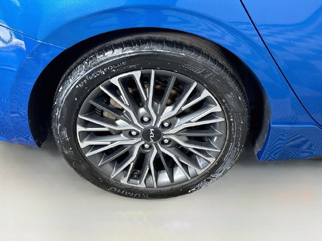 Used 2022 Kia Forte GT-Line w/ GT-Line Premium Package FWD image 32