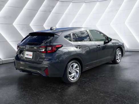 Used 2025 Subaru Impreza 2.0i image 4