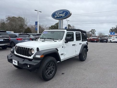 Used 2024 Jeep Wrangler Sport S image 1