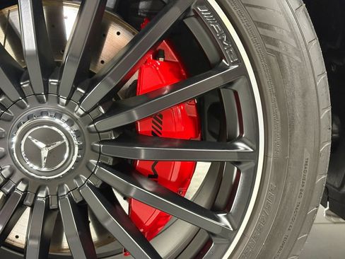 Used 2025 Mercedes-Benz GLS 63 AMG GLS 63 AMG image 41