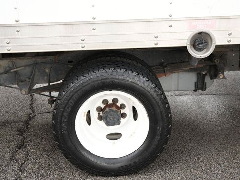 Used 2023 Ford E-350 and Econoline 350 Super Duty w/ Power Windows & Locks Group RWD image 31