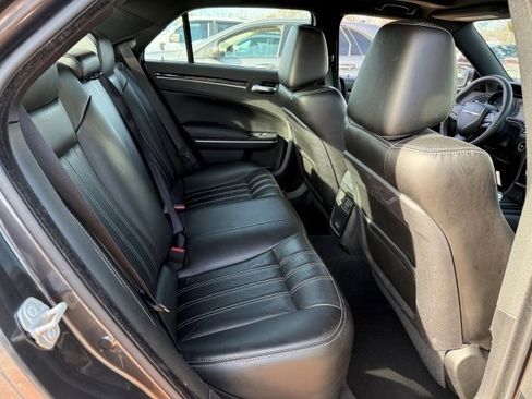 Used 2023 Chrysler 300 S image 18