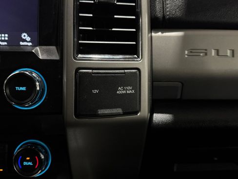 Used 2019 Ford F250 Lariat w/ Lariat Value Package image 26