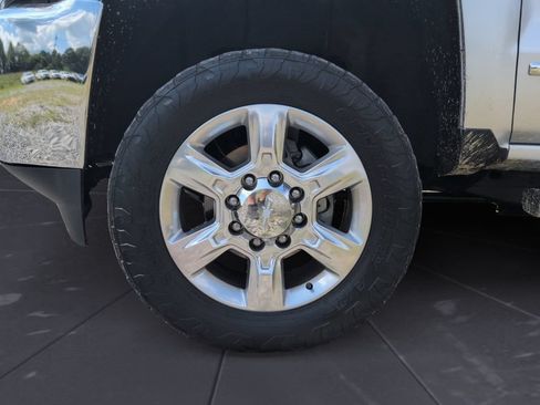 Used 2019 Chevrolet Silverado 2500 LTZ w/ Duramax Plus Package AWD/4WD image 26