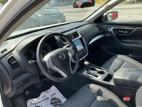 Used 2016 Nissan Altima 2.5 S w/ Power Driver Seat Package FWD image 16