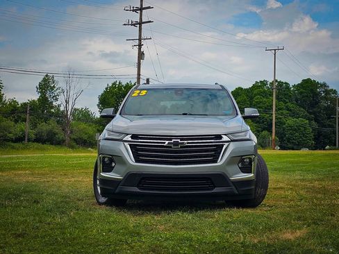 Used 2023 Chevrolet Traverse LT AWD/4WD image 8