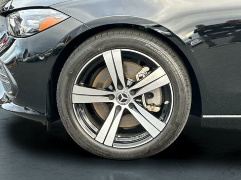 Used 2025 Mercedes-Benz C 300 4MATIC Sedan image 34