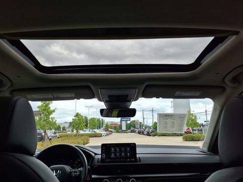 Used 2025 Honda CR-V EX-L image 26