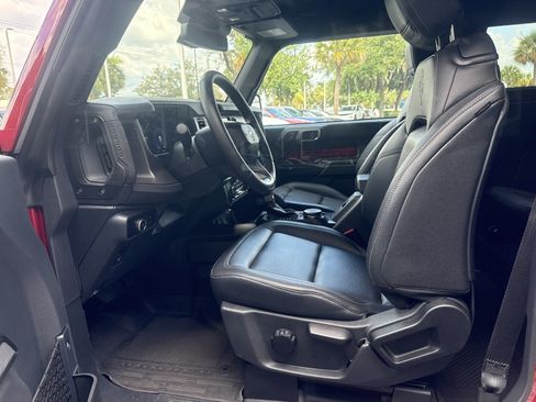 Used 2025 Ford Bronco Badlands AWD/4WD image 17