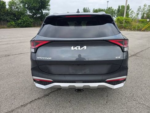 Used 2024 Kia Sportage EX AWD/4WD image 4