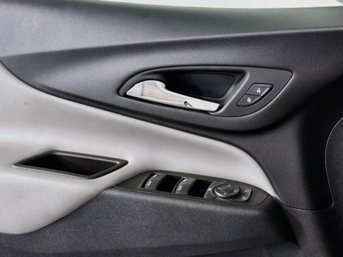 Used 2022 Chevrolet Equinox LT FWD image 15